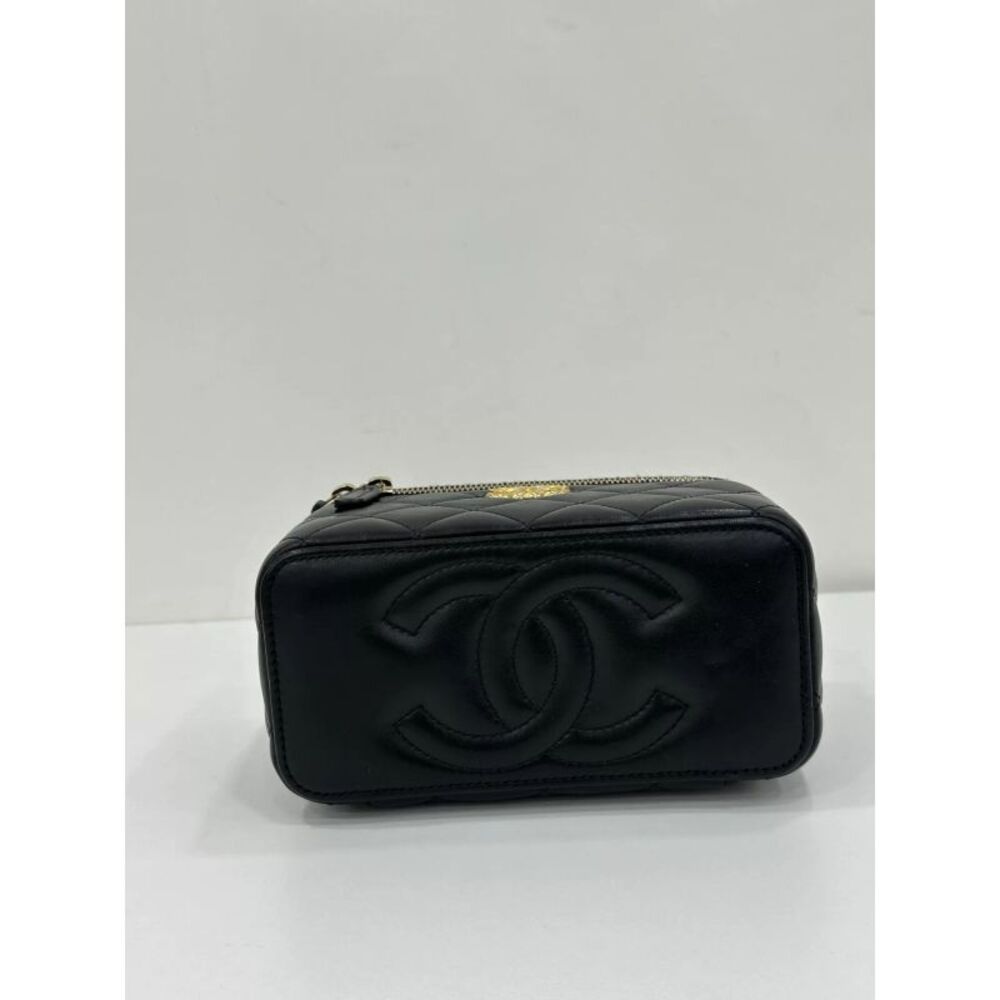 Chanel Women Pre-Loved Bag Very Good Condition - Picture 6 of 8
